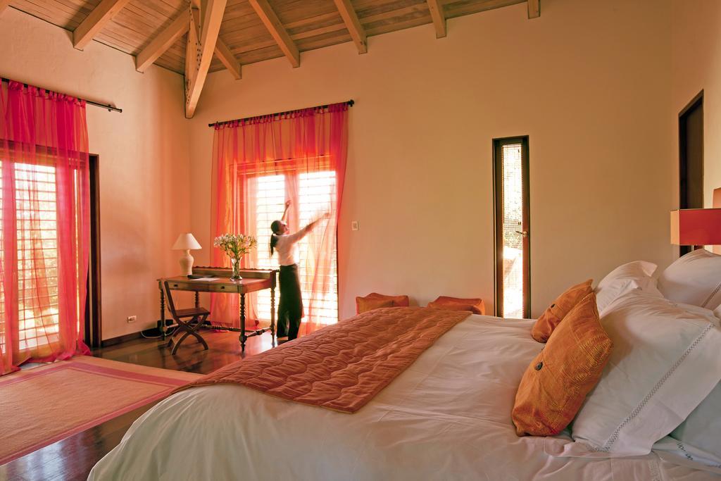 Clos Apalta Residence Relais & Chateaux Санта Крус Стая снимка